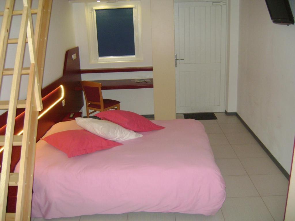 Hotel Le Richevaux Neufchateau Phòng bức ảnh